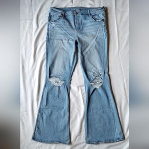 American Eagle Outfitters | Next Level Stretch | Bootcut Ripped Jeans | 16 Long